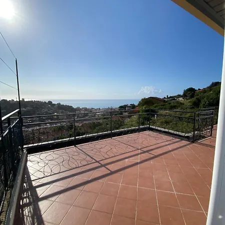 Casa Fiona - Attico Con Incredibile Vista Mare Apartment Sanremo Exterior photo
