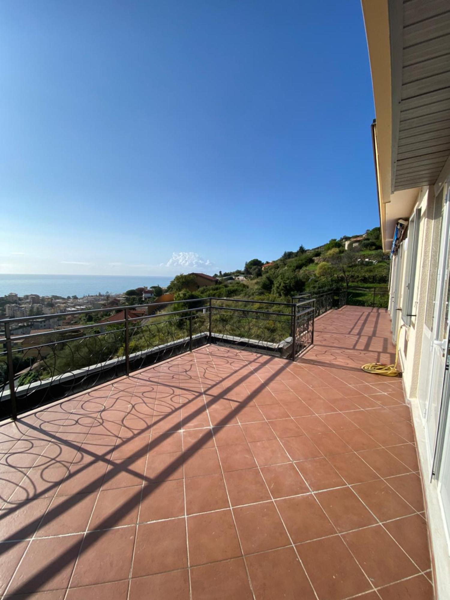Casa Fiona - Attico Con Incredibile Vista Mare