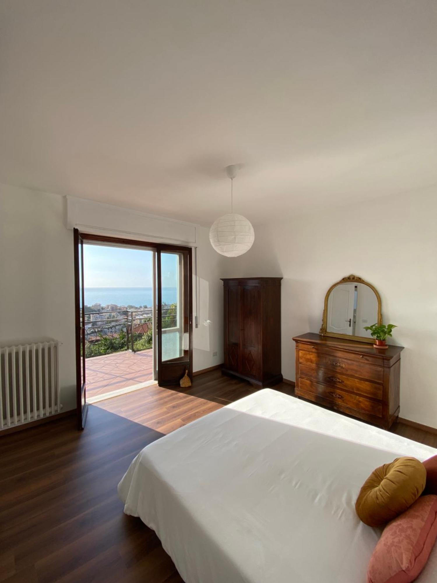 Casa Fiona - Attico Con Incredibile Vista Mare * Sanremo